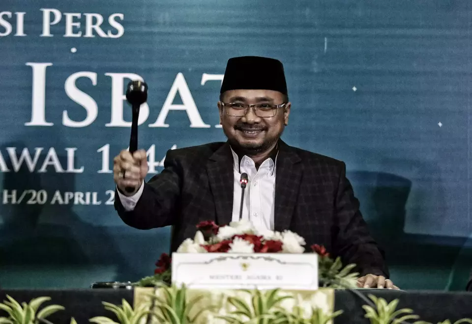 Menteri Agama Yaqut Cholil Qoumas memberikan keterangan pers terkait Sidang Isbat penetapan 1 Syawal 1444 H di Kemenag, Jakarta, Kamis (20/4/2023).