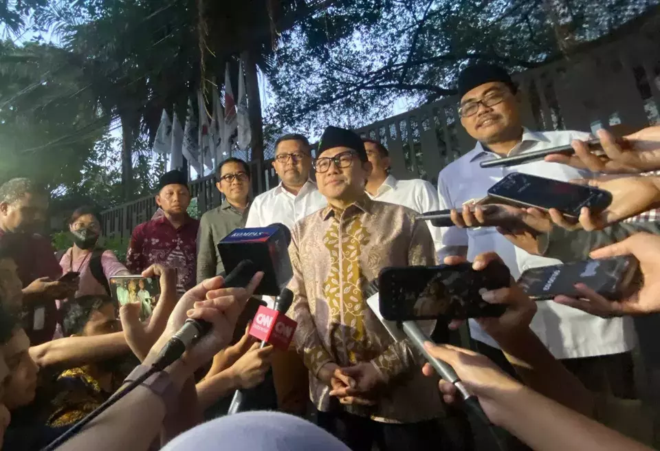 Ketua Umum PKB, Muhaimin Iskandar atau Cak Imin usai bertemu dengan Wapres Ma'ruf Amin di rumah dinas di Jalan Diponegoro, Jakarta, Senin, 15 Mei 2023.