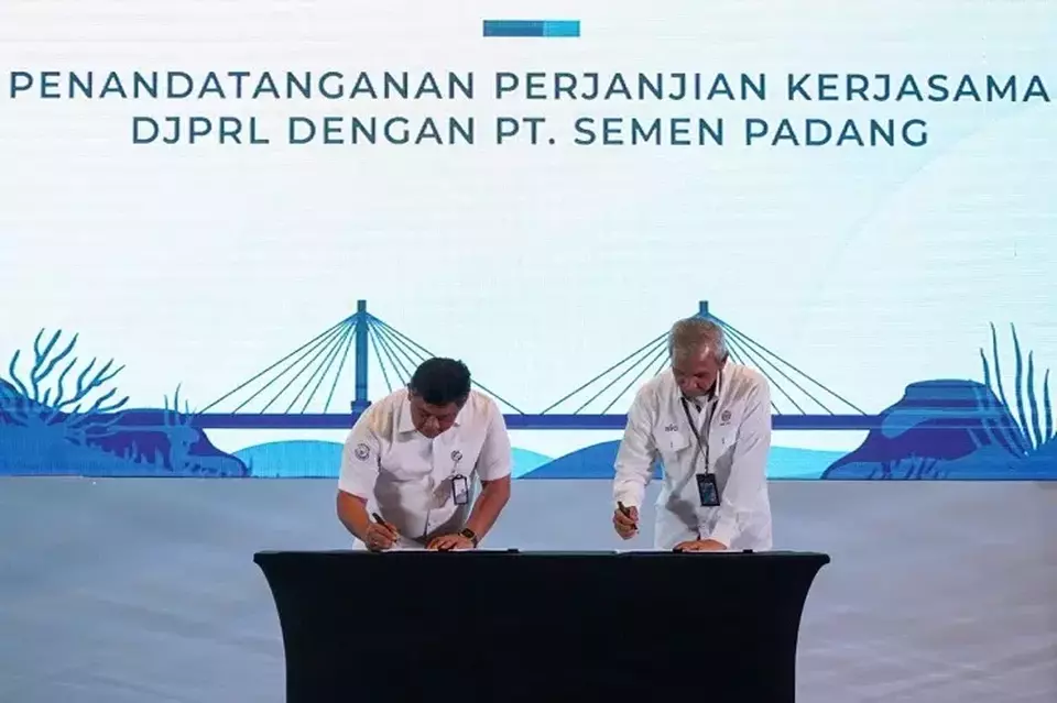 Dalam rangka mendukung inisiatif strategis SIG sebagai holding company dalam implementasi ekonomi sirkular, PT Semen Padang menciptakan inovasi dalam pengelolaan sampah.