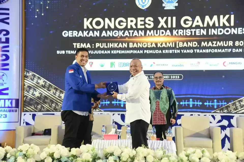 Taprof Lemhannas bidang Ideologi, AM Putut Prabantoro (kanan) di acara Kongres XII GAMKI, Christian Center, Ambon, Maluku, Minggu, 14 Mei 2023.