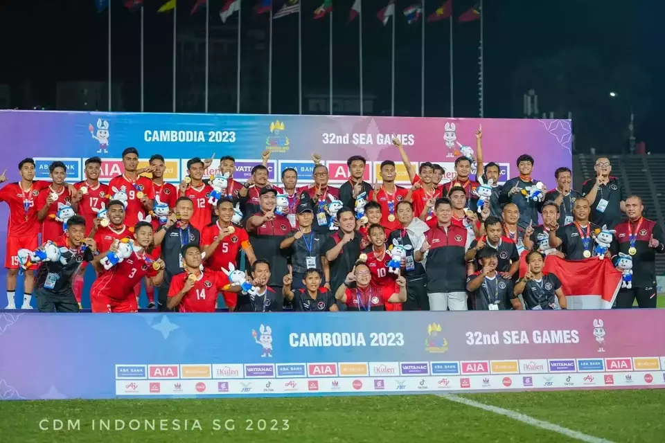Timnas U-22 Indonesia merayakan sukses merebut medali emas SEA Games 2023 usai menundukkan Thailand.