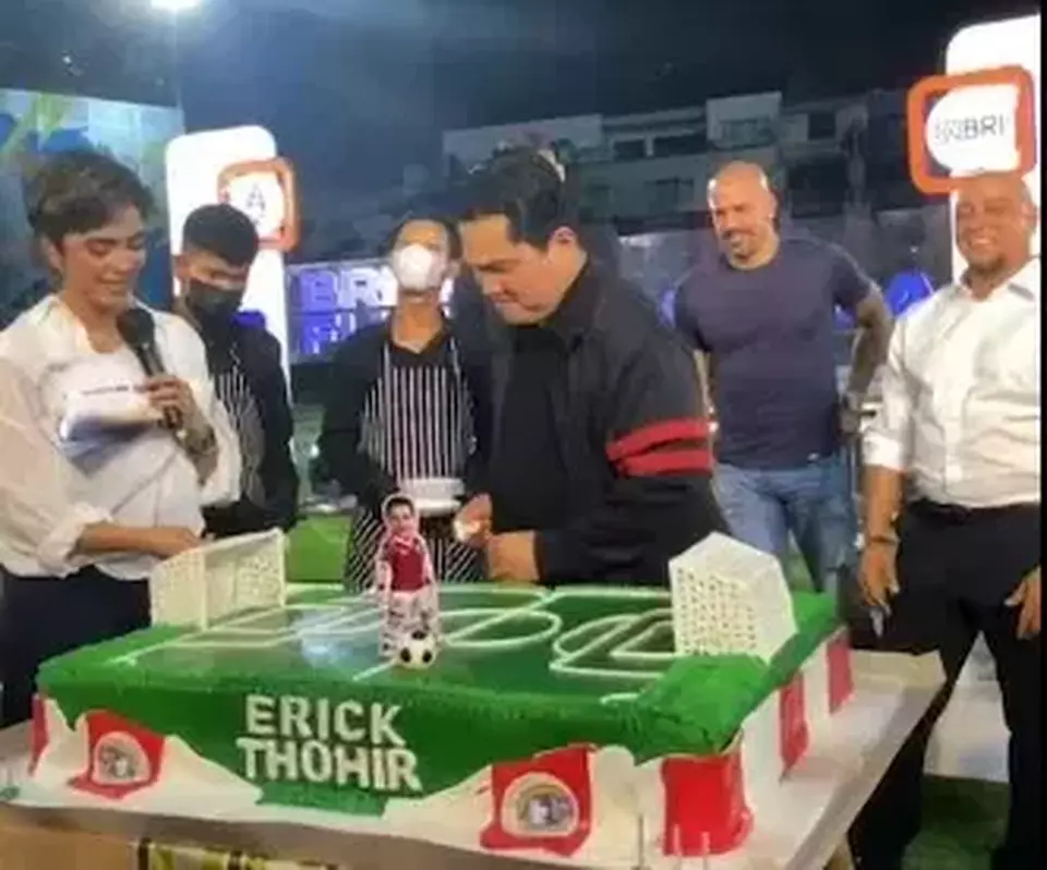 Keren, Perayaan Ultah Erick Thohir Dihadiri 4 Pemain Legenda Dunia