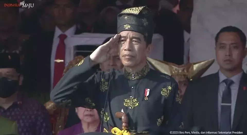 Hari Lahir Pancasila, Jokowi Kenakan Baju Adat Kesultanan Deli