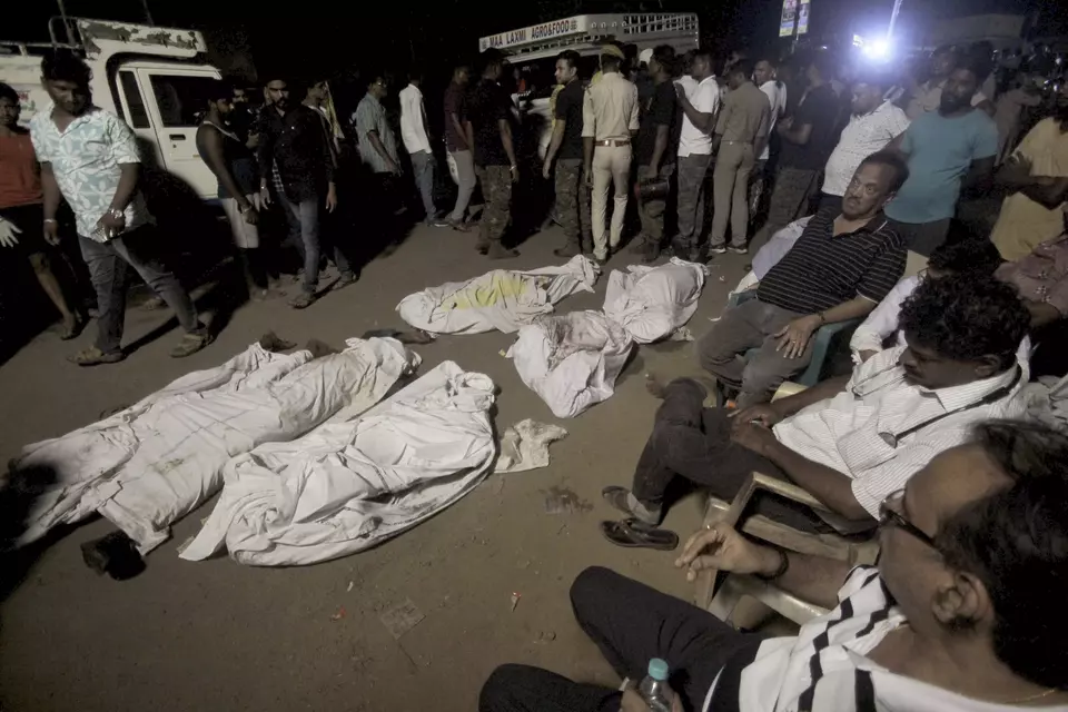 Korban meninggal akibat kecelakaan kereta api di Distrik Balasore, Odisha, India, Sabtu, 3 Juni 2023. Sedikitnya 200 orang meninggal akibat kecelakaan tersebut.Â