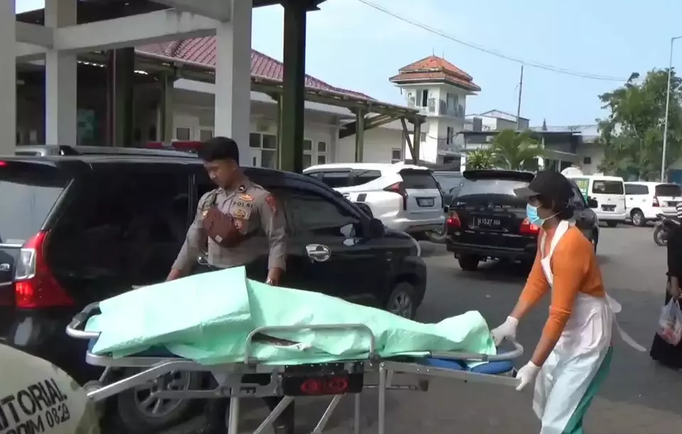 Korban tewas dalam carok massal di Desa Tanah Merah Laok, Kecamatan Tanah Merah, Bangkalan, Jawa Timur, Minggu, 4 Juni 2023.