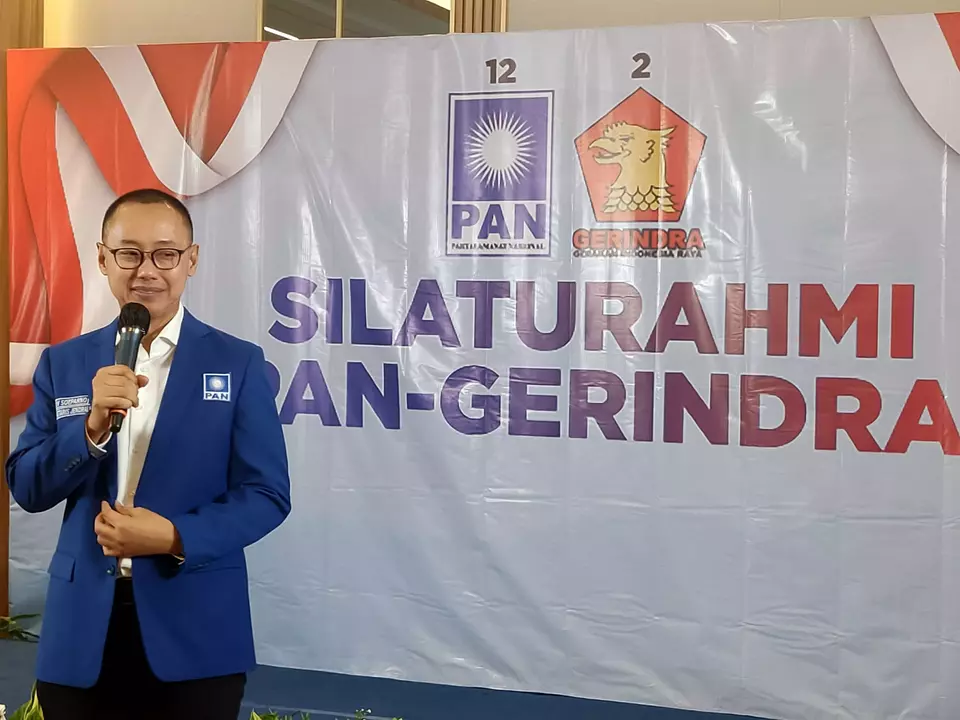 Sekretaris Jenderal (Sekjen) PAN, Eddy Soeparno saat konferensi pers di Kantor DPP PAN, Jakarta Selatan, Senin 5 Mei 2023.