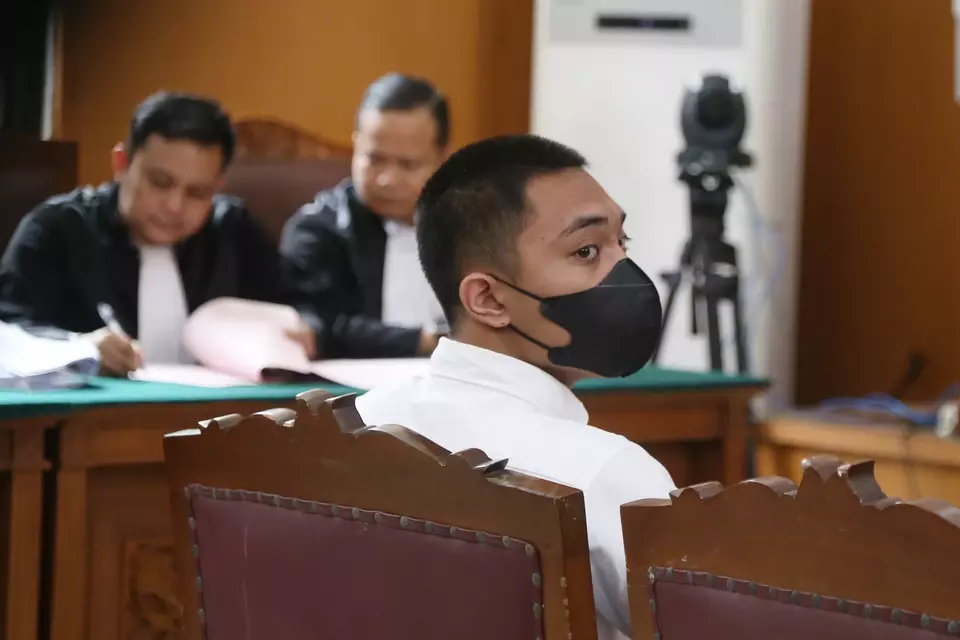 Terdakwa Mario Dandy saat akan memulai sidang pada kasus penganiayaan terhadap David Ozora, di PN Jakarta Selatan, Selasa, 6 Juni 2023.