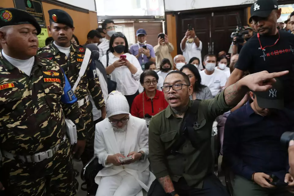 Ayah dari korban David Ozora, Jonathan Latumahina saat mengikuti sidang dengan terdakwa Mario Dandy, di PN Jakarta Selatan, Selasa, 6 Juni 2023.