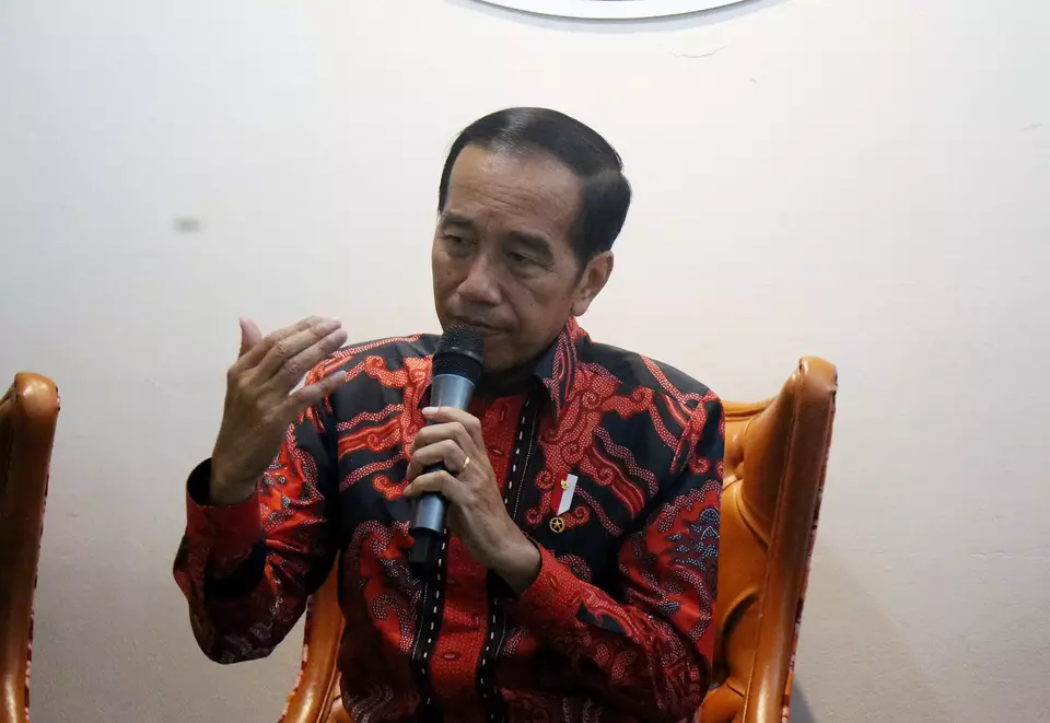 Presiden Joko Widodo memberikan keterangan saat sesi konferensi pers Rakernas PDI Perjuangan di Jakarta, Selasa 6 Juni 2023. Rakernas PDI Perjuangan yang berlangsung 6-8 Juni 2023 itu mengangkat tema fakir miskin dan anak-anak terlantar dipelihara oleh negara.