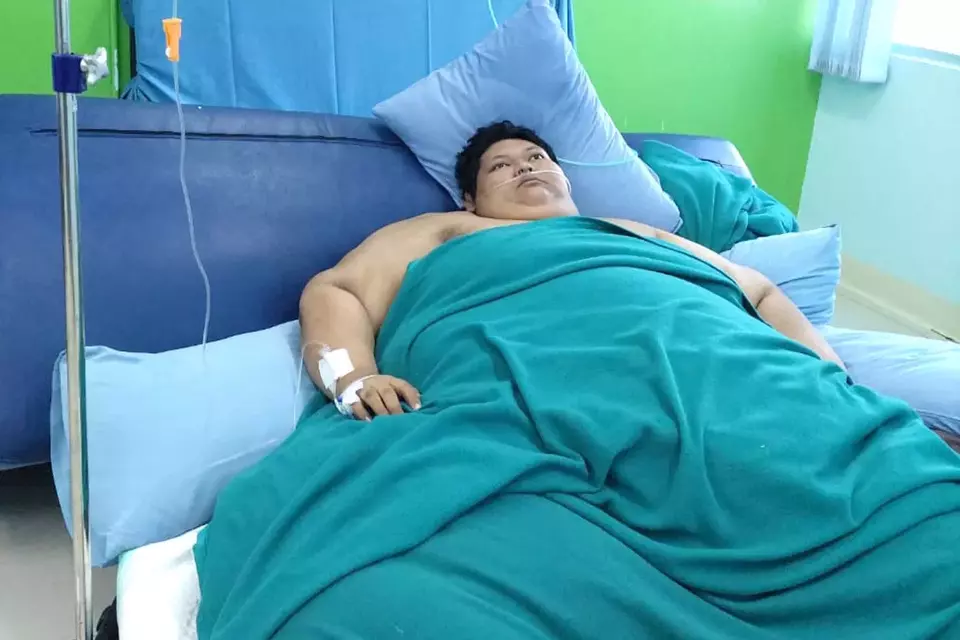 Kondisi Muhammad Fajri, pria obesitas seberat 300 kg tengah menjalani perawatan medis di RSUD Kota Tangerang, Banten, Jumat 9 Juni 2023.