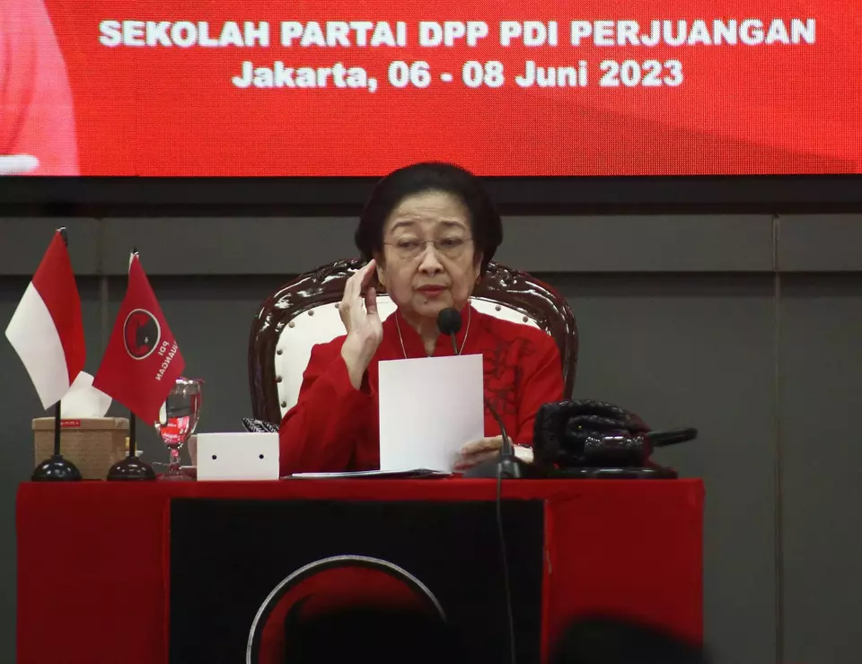 Ketua Umum PDI Perjuangan Megawati Soekarnoputri menyampaikan pidato saat menutup Rakernas III PDI Perjuangan di Jakarta, Kamis 8 Juni 2023.