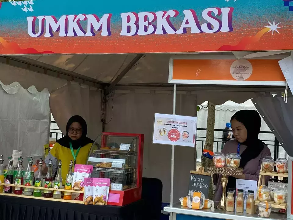 Booth UMKM Bekasi di Semesta Berpesta yang digelar di Parking Ground Summarecon Mall Bekasi, Sabtu, 10 Juni 2023. 