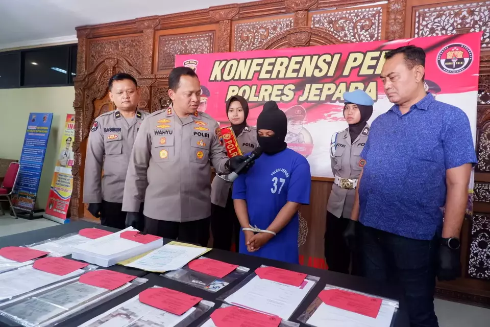 Arisan Bodong Perempuan Muda Jepara Gelapkan Uang Rp 1 2 M Untuk Foya