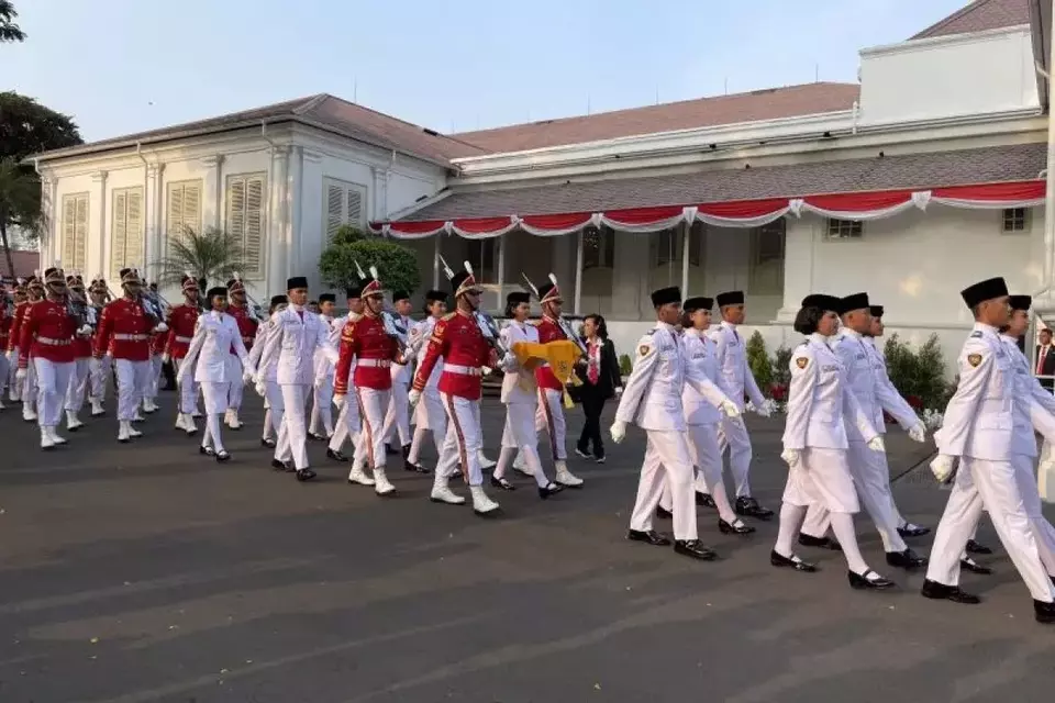 Upacara Penurunan Bendera Merah Putih Berlangsung Penuh Khidmat 0922