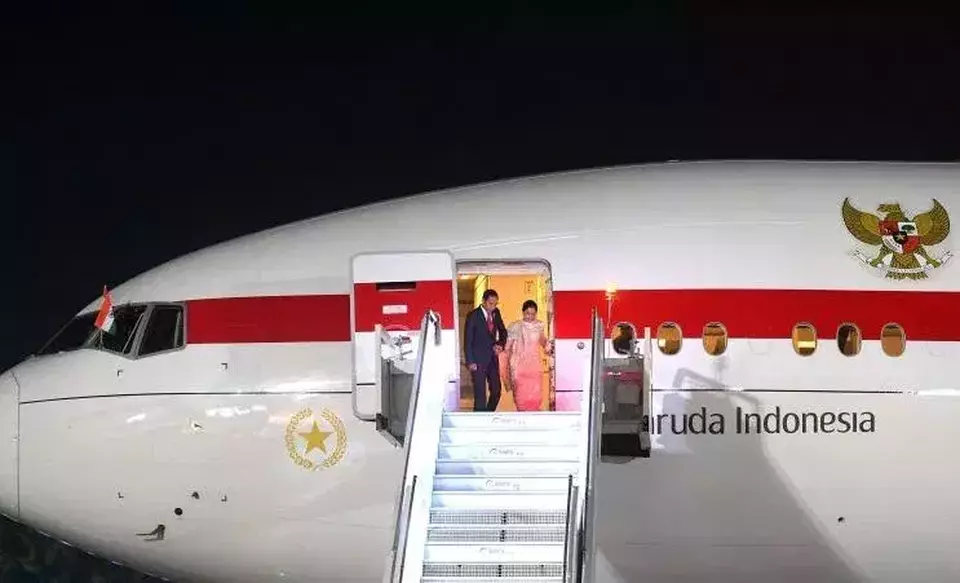 Presiden Joko Widodo atau Jokowi dan Ibu Negara Iriana Jokowi tiba di New Delhi India, Jumat, 8 September 2023.