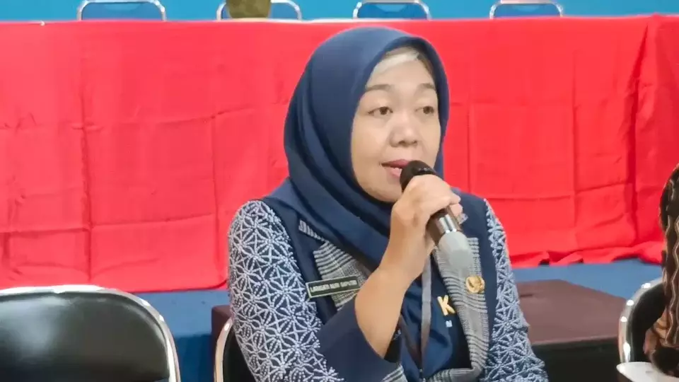Humas SMAN 1 Bergas, Larasati memberi penjelasan terkait viralnya video guru menghapus make up siswi.