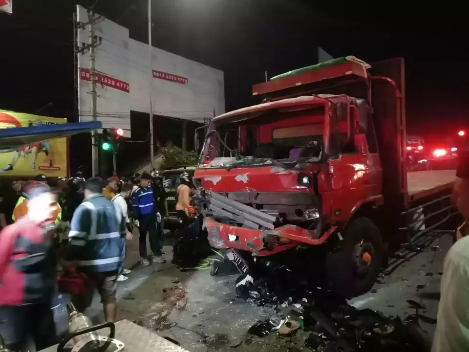Kecelakaan maut akibat truk blong di simpang Bawen, Kabupaten Semarang, Sabtu 23 September 2023. 
