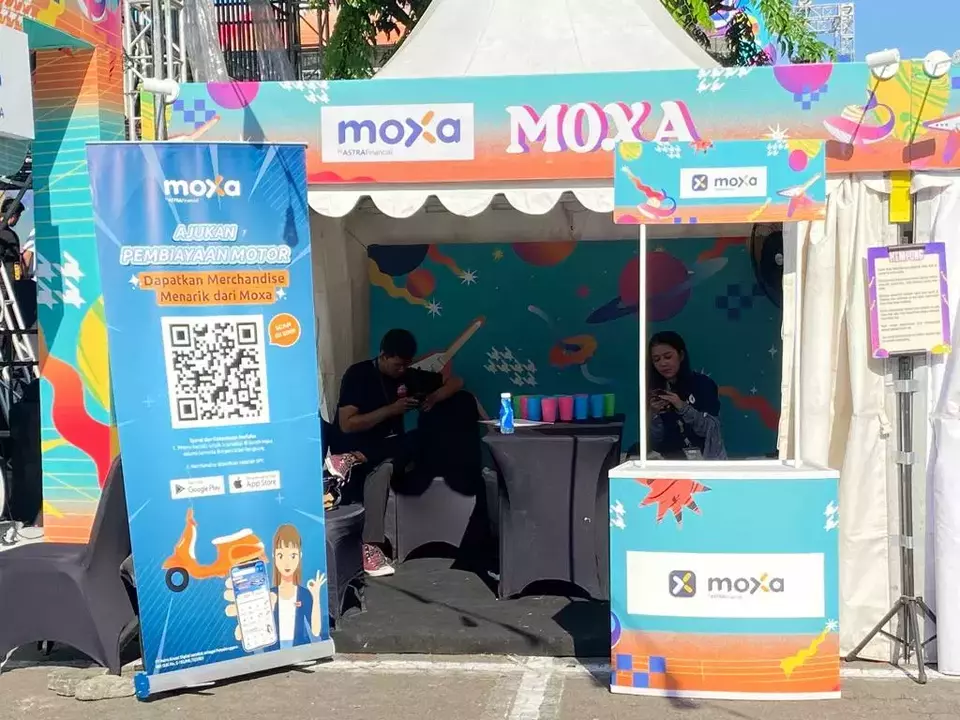 Booth Moxa di Semesta Berpesta Surabaya.