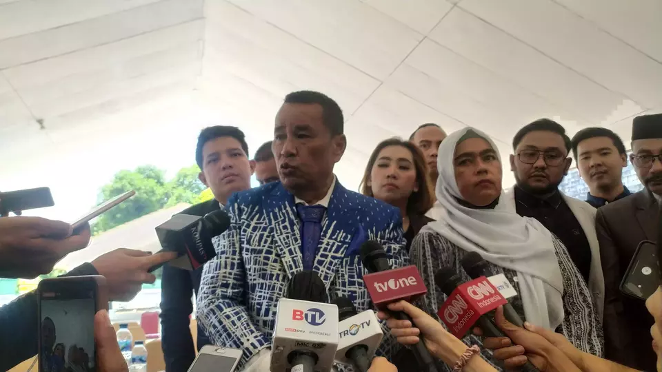 Hotman Paris, kuasa hukum keluarga Imam Masykur seusai menyaksikan rekonstruksi pembunuhan berencana Imam Masykur di Pomdam Jaya, Jakarta, Selasa, 26 September 2023.