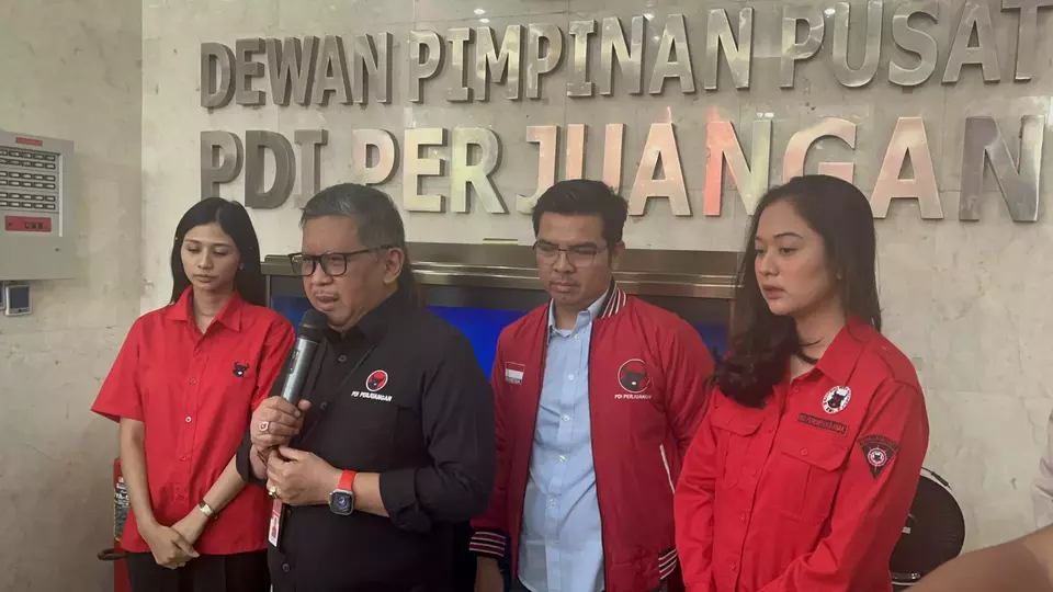 Sekjen PDI Perjuangan (PDIP), Hasto Kristiyanto, memberikan keterangan kepada wartawan di Jakarta, Selasa 3 Oktober 2023.