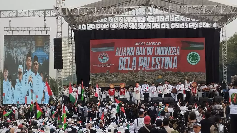 Perwakilan Umat Buddha Dan Konghucu Ikut Aksi Bela Palestina Di Monas