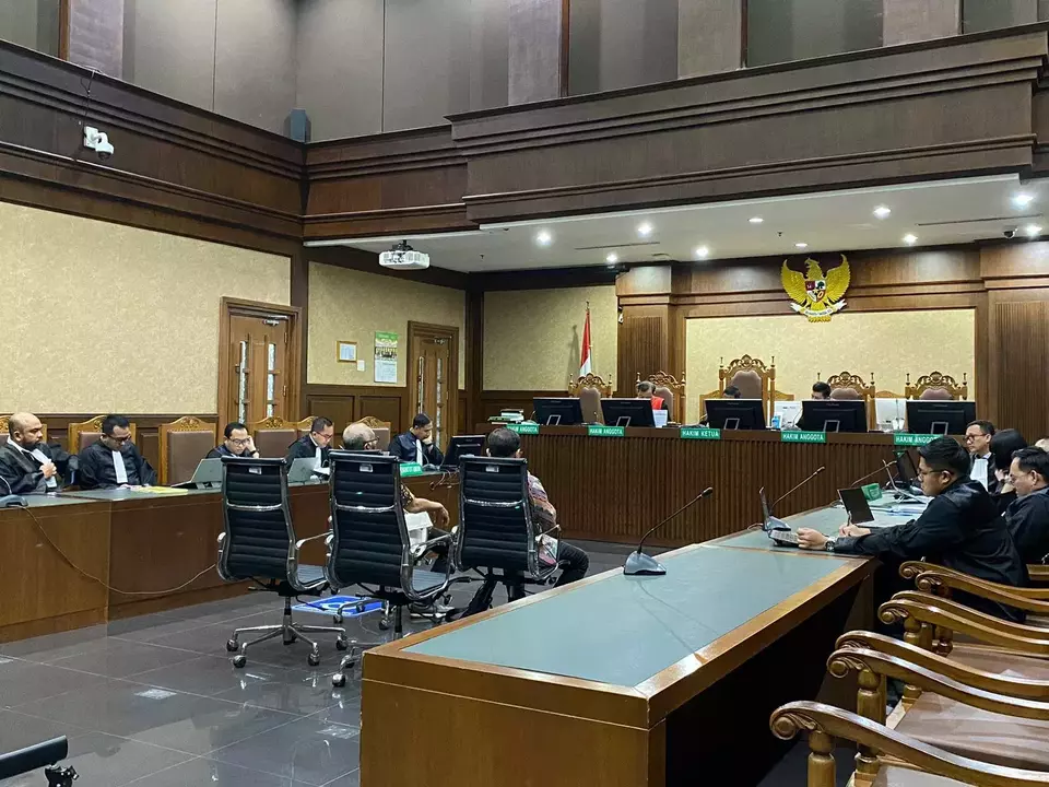 Terdakwa kasus dugaan gratifikasi dan tindak pidana pencucian uang (TPPU) Rafael Alun Trisambodo menjalani sidang lanjutan pada Rabu, 15 November 2023.