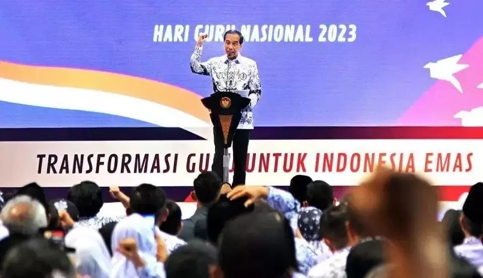 Presiden Jokowi saat perayaan puncak Hari Guru Nasional (HGN) 2023 dengan tema 