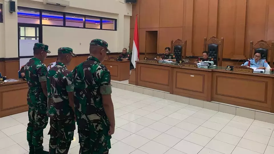 Tiga oknum prajurit TNI terdakwa pembunuh warga Aceh bernama Imam Masykur yakni Praka Riswandi Manik (RM), Praka Heri Sandi (HS), dan Praka Jasmowir (J) divonis penjara seumur hidup dan dipecat dari dinas militer.