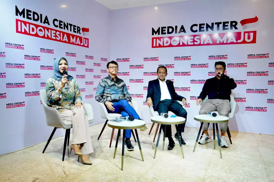 Diskusi Hilirisasi untuk Negeri di Media Center Indonesia Maju, Jalan Diponegoro, Menteng, Jakarta Pusat, Senin, 11 Desember 2023