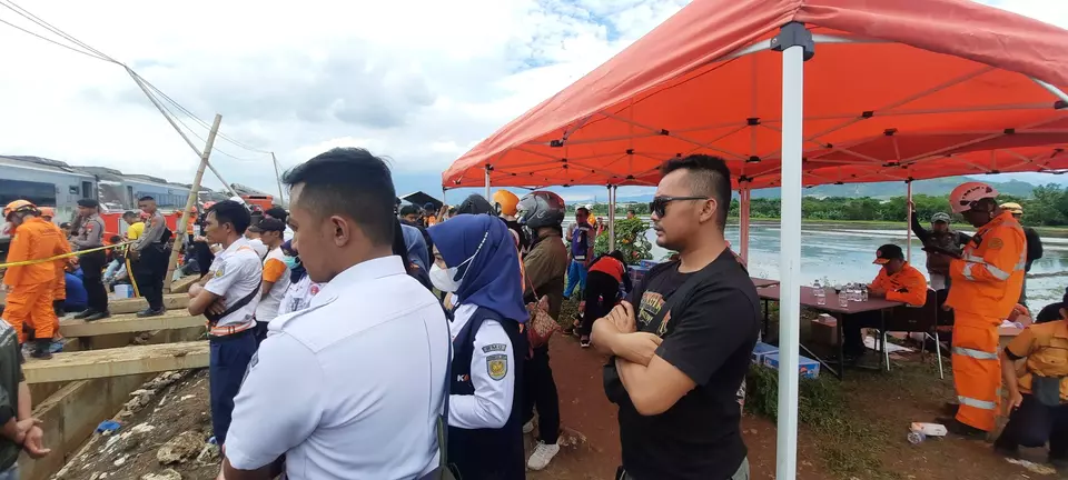 Salah satu Pramugara KA Turangga bernama Ardiansyah menjadi korban meninggal dunia dalam tragedi tabrakan KA Turangga dan kereta api lokal di Cicalengka, Kabupaten Bandung, Jawa Barat pada Jumat, 5 Januari 2024.