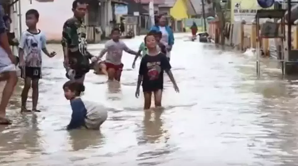 Banjir Belum Surut Pemkab Kerinci Kembali Perpanjang Status Tanggap Darurat Bencana 7636