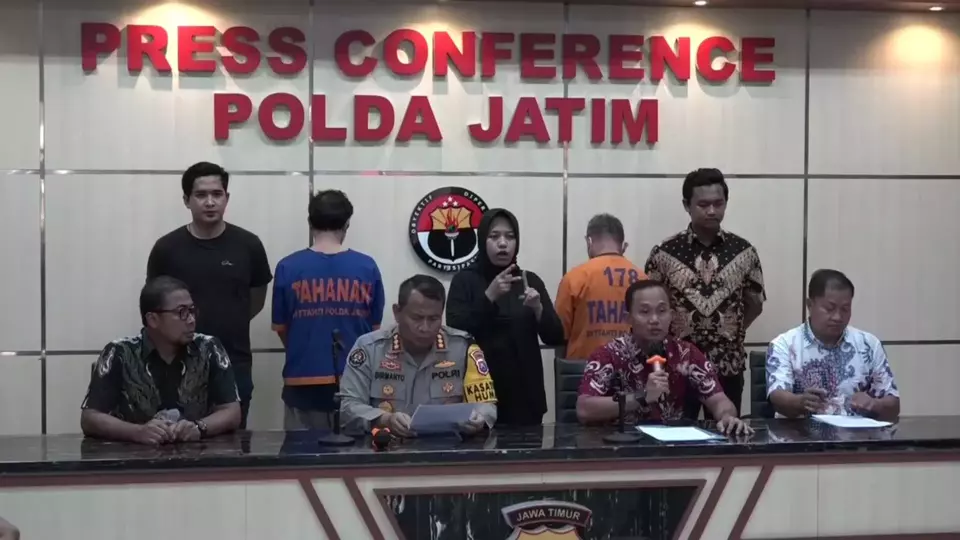 Ditreskrimum Polda Jatim, membongkar praktik penipuan seleksi calon pegawai negeri sipil (CPNS) Kemenkumham dan Kemenag Jatim, Jumat, 19 Januari 2024.