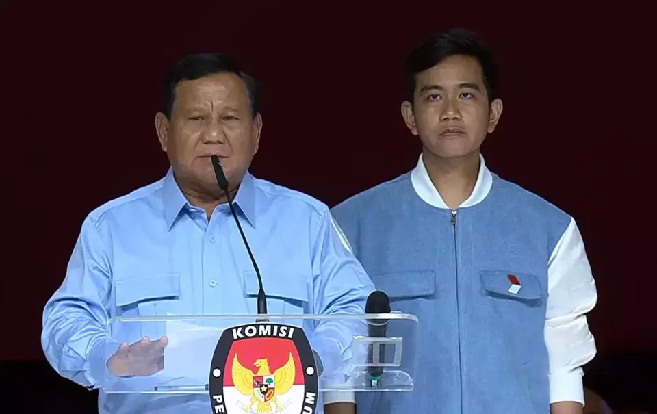 Pasangan calon (paslon) urut dua, Prabowo Subianto dan Gibran Rakabuming Raka dalam debat terakhir di Jakarta Convention Center (JCC), Senayan, Jakarta Pusat, Minggu, 4 Februari 2024.