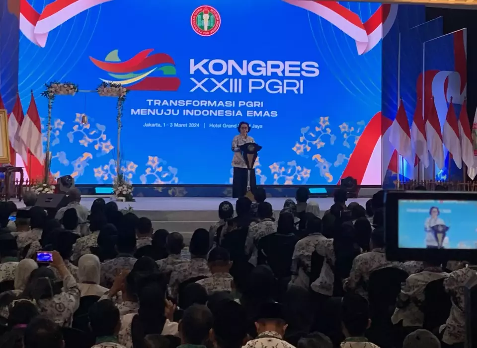 Ketua Umum Pengurus Besar Persatuan Guru Republik Indonesia (PGRI) Unifah Rosyidi.