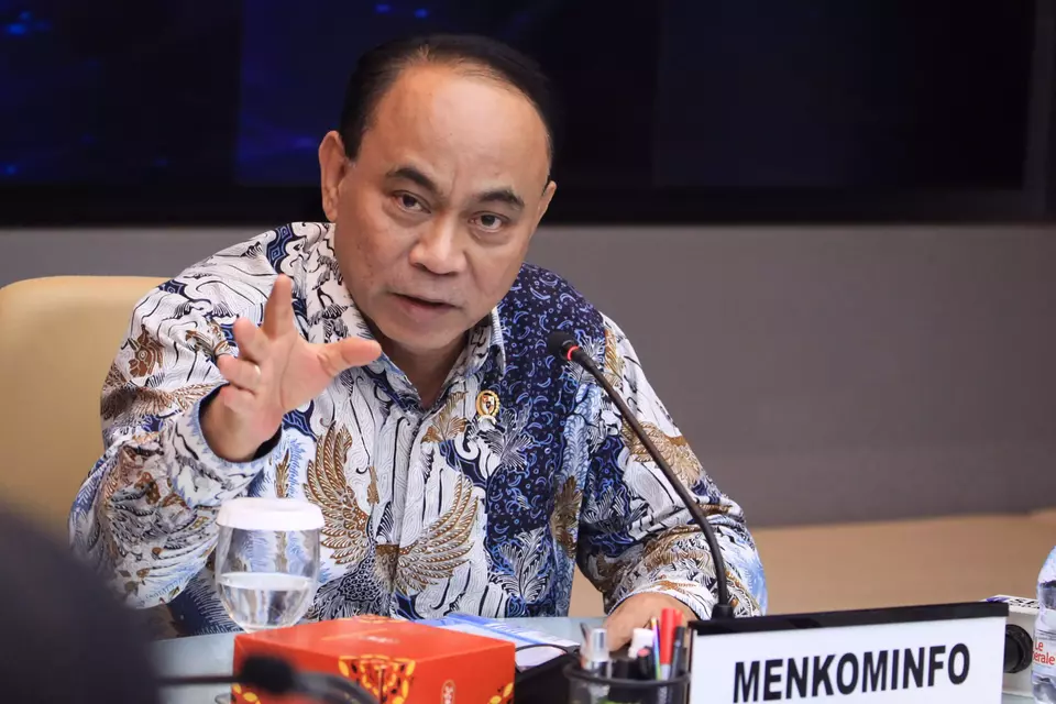 Menkominfo Pastikan Akun 'Fufufafa' Bukan Milik Gibran Rakabuming Raka