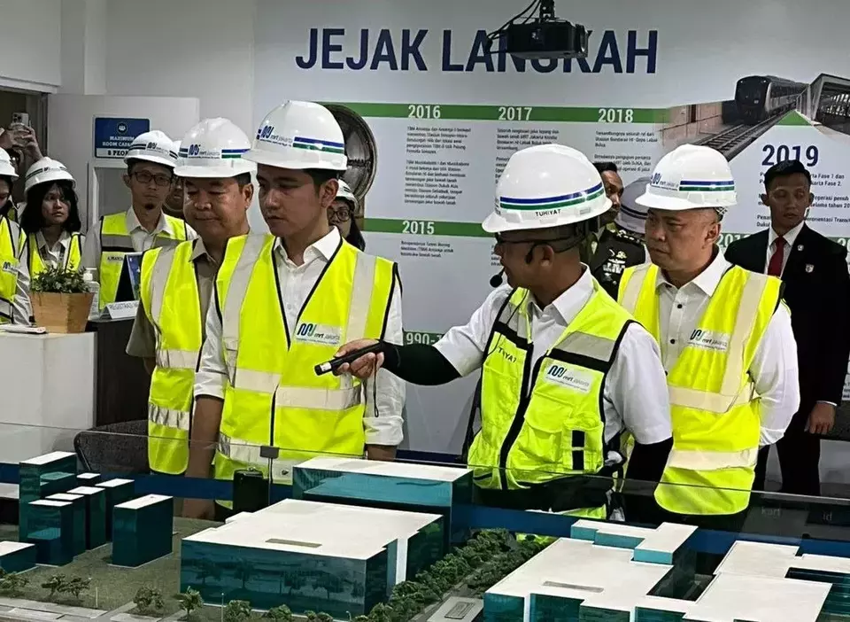 Wakil Presiden (Wapres) Gibran Rakabuming Raka meninjau proyek MRT fase 2, Senin 21 Oktober 2024. 