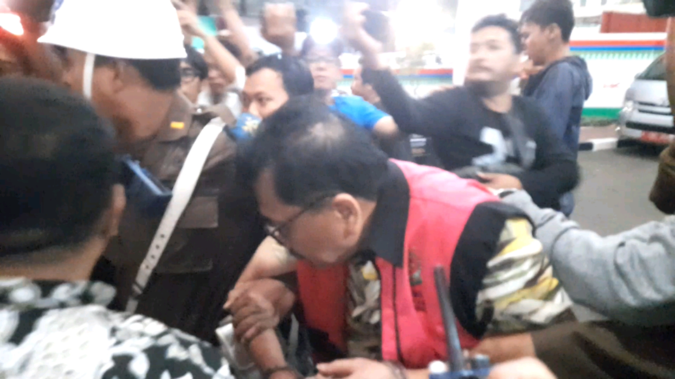 Sita Uang Nyaris Rp 1 Triliun Dan Emas 51 Kg, Kejagung Sebut Zarof ...