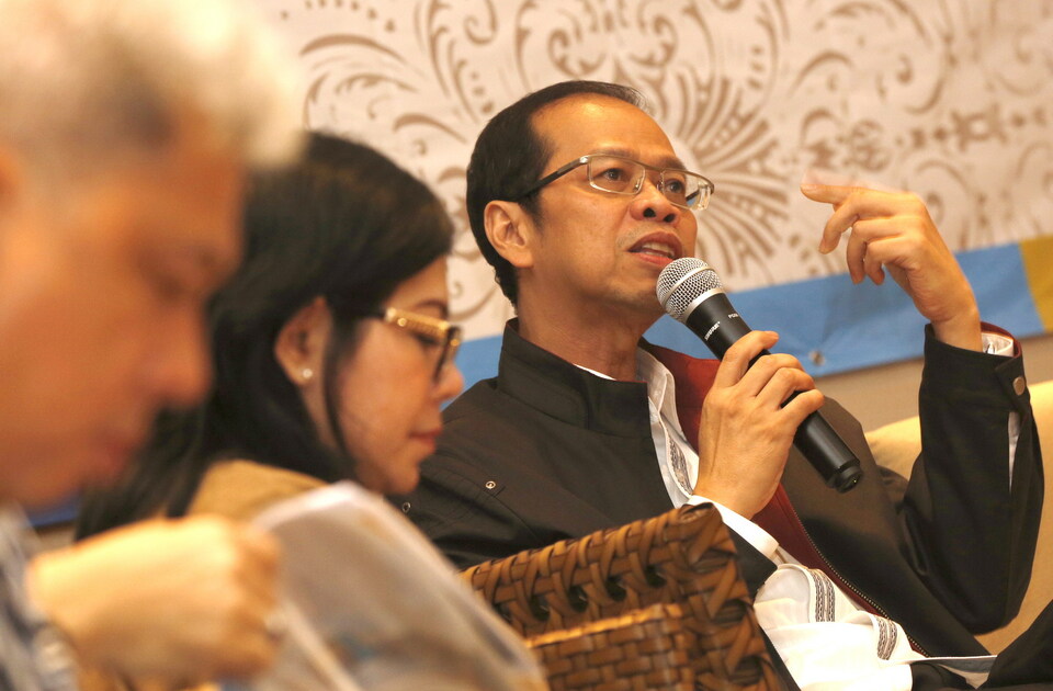 Direktur Utama Bank BJB Ahmad Irfan (kanan). 