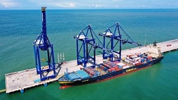 Volume Bongkar Muat Pelabuhan Kuala Tanjung Tumbuh Pesat
