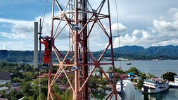 Mitratel (MTEL) Akuisisi Menara Milik Indosat (ISAT) Rp 1,64 T