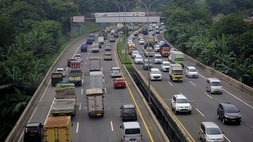 Korlantas Larang Kendaraan Sumbu Tiga Beroperasi Selama Nataru, Simak Jadwalnya