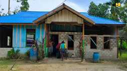 PUPR Serahkan 110 Unit Hunian Program Bedah Rumah di Teluk Wondama Papua Barat