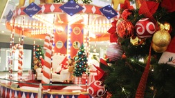 Bring Back The Joy Jadi Tema Natal di Central Park dan Neo Soho Mall