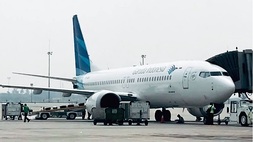 Ilustrasi pesawat Garuda Indonesia. (Foto: IHWAN IDAMIN HARAHAP/AFP)