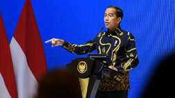 Presiden Jokowi Kecewa Kepercayaan Publik pada Polri Merosot Tajam