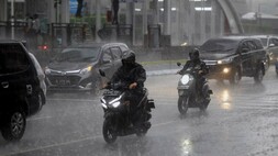 Hujan Berpotensi Kembali Guyur Jakarta Sepanjang Hari
