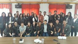 Mahasiswa Fakultas Hukum UPH Surabaya Peduli Demokrasi dan Pemilu