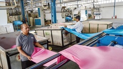 Kuartal I, Industri Tekstil Rumahkan 20 Ribu Karyawan