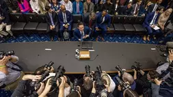 CEO TikTok Shou Zi Chew bersiap bersaksi di hadapan Komite Energi dan Perdagangan DPR di Gedung Kantor Rayburn House, Capitol Hill pada 23 Maret 2023 di Washington, Amerika Serikat. (Foto: Tasos Katopodis/Getty Images/AFP)