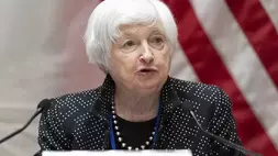 Menteri Keuangan Amerika Serikat (AS) Janet Yellen di kantor pusat Dana Moneter Internasional (IMF) di Washington, AS pada 13 April 2023. (Foto: AP/Jose Luis Magana)